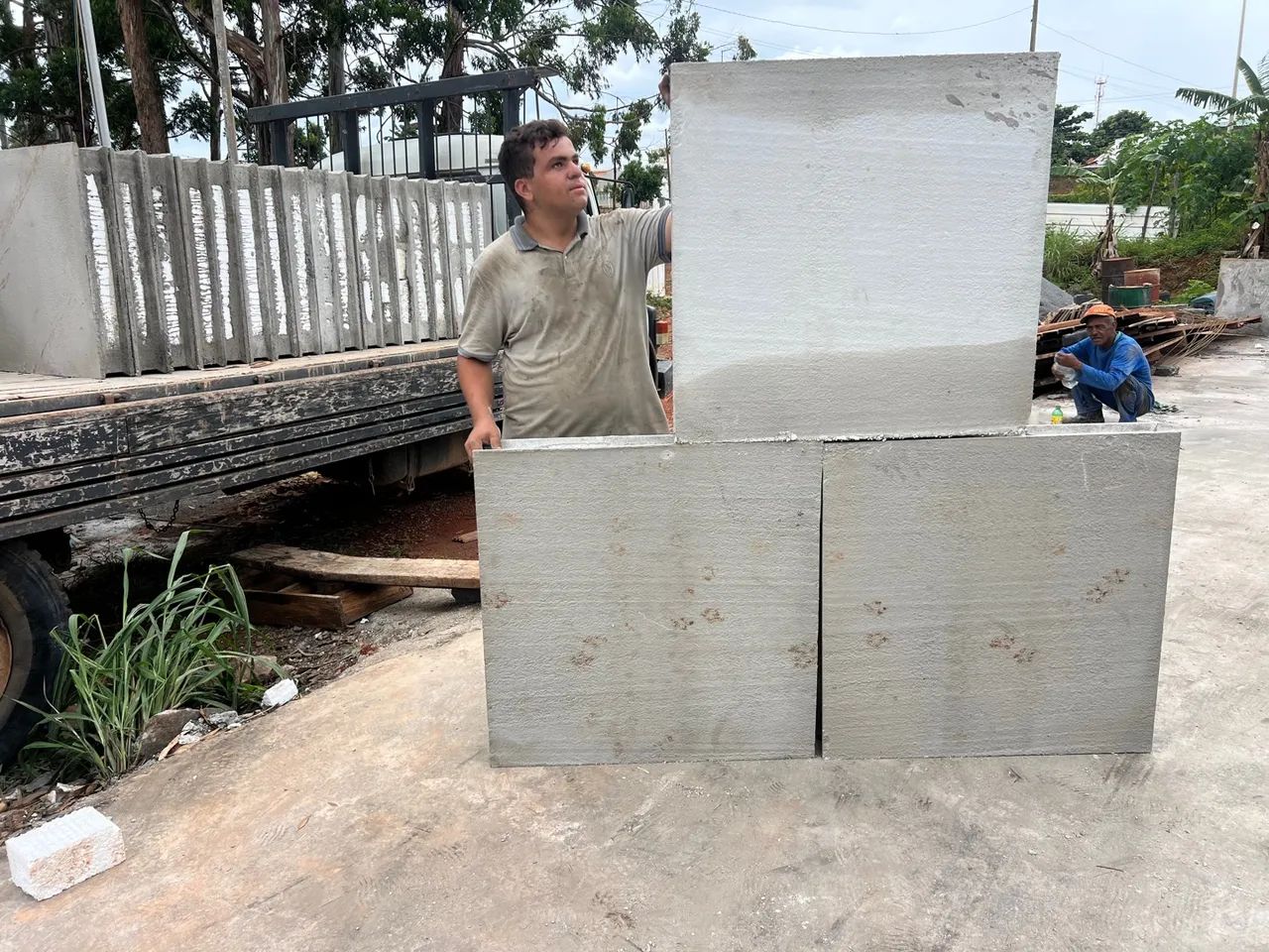 Construção de baixo custo !!! Blocom premoldado ,Fundação e Estrutura de Concreto  - Foto 4