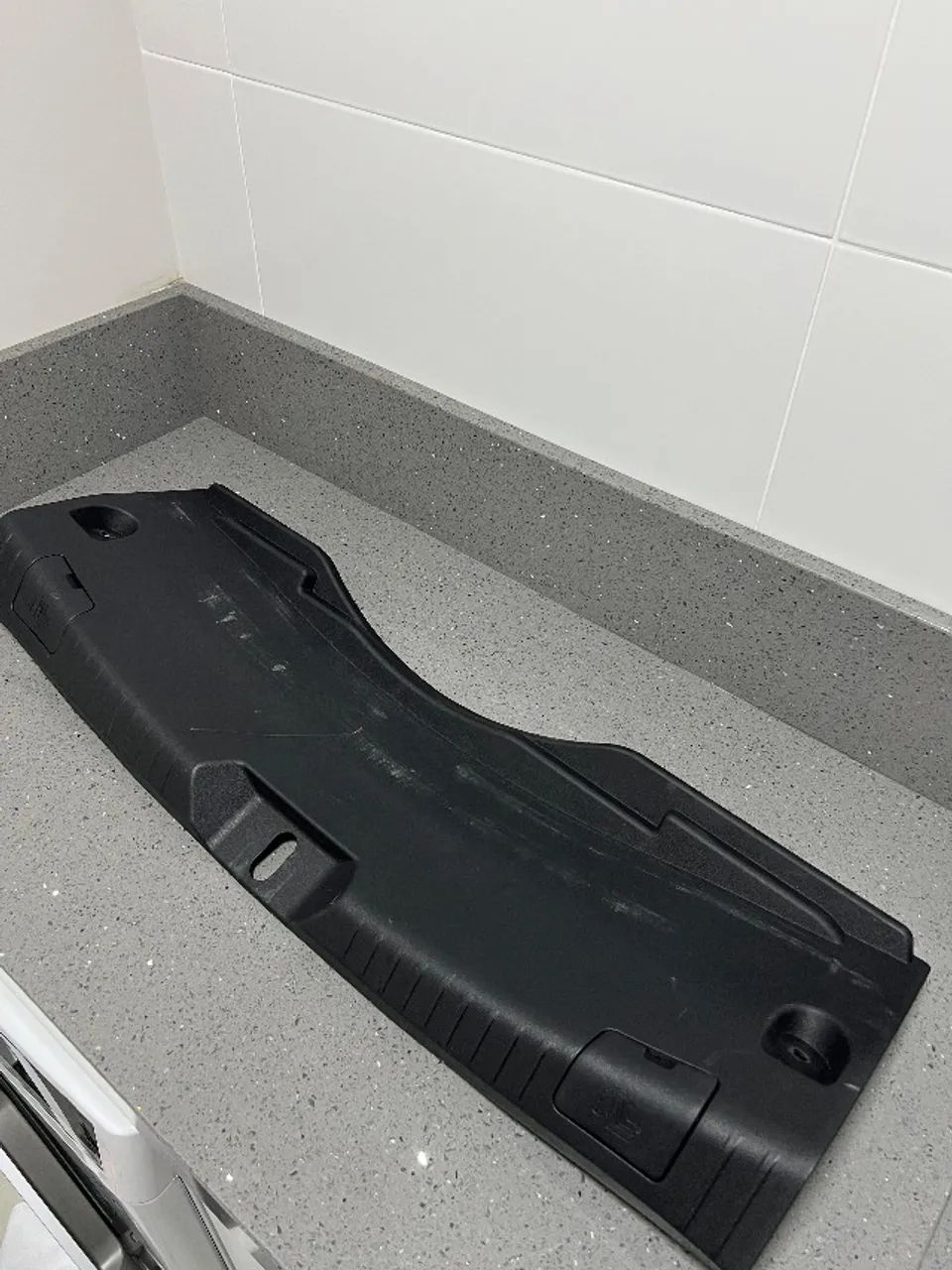 Acabamento Soleira Porta Malas Yaris