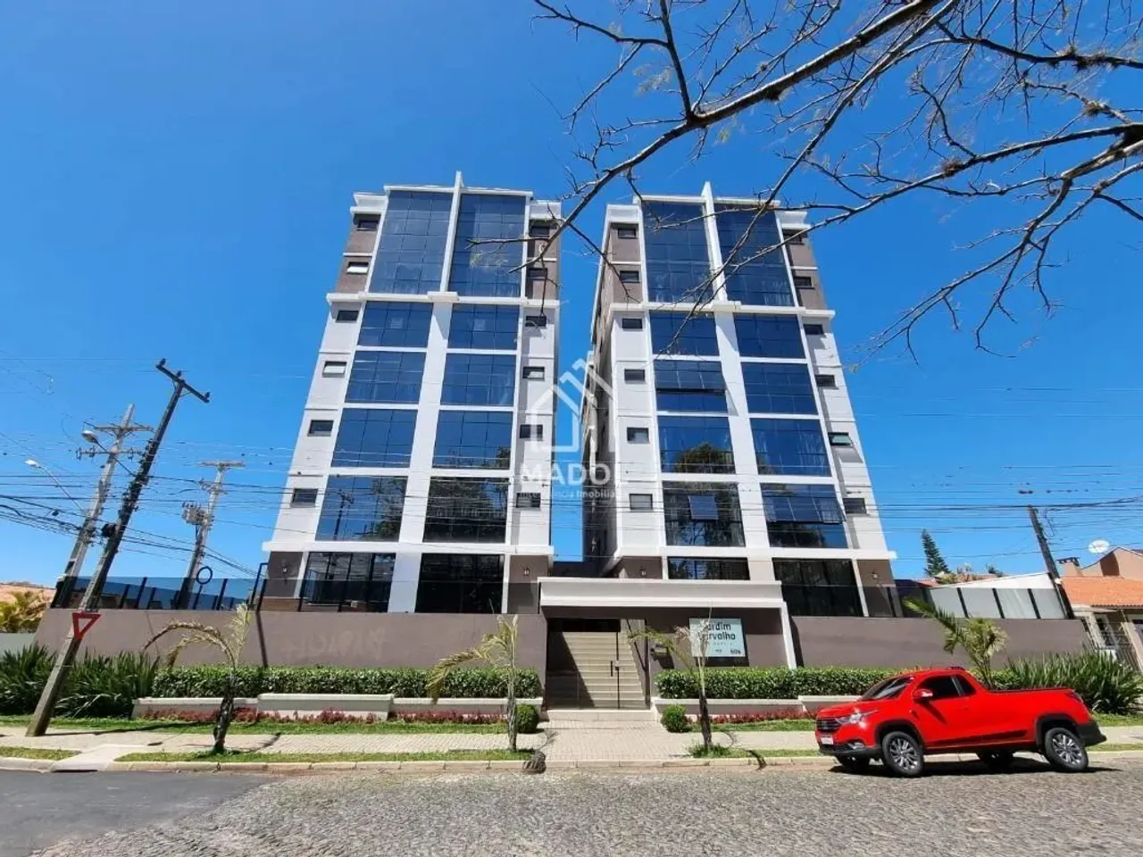 Apartamento à Venda em Colônia Dona Luiza, Ponta Grossa - PR