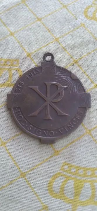 Medalha comemorativa religiosa antiga 