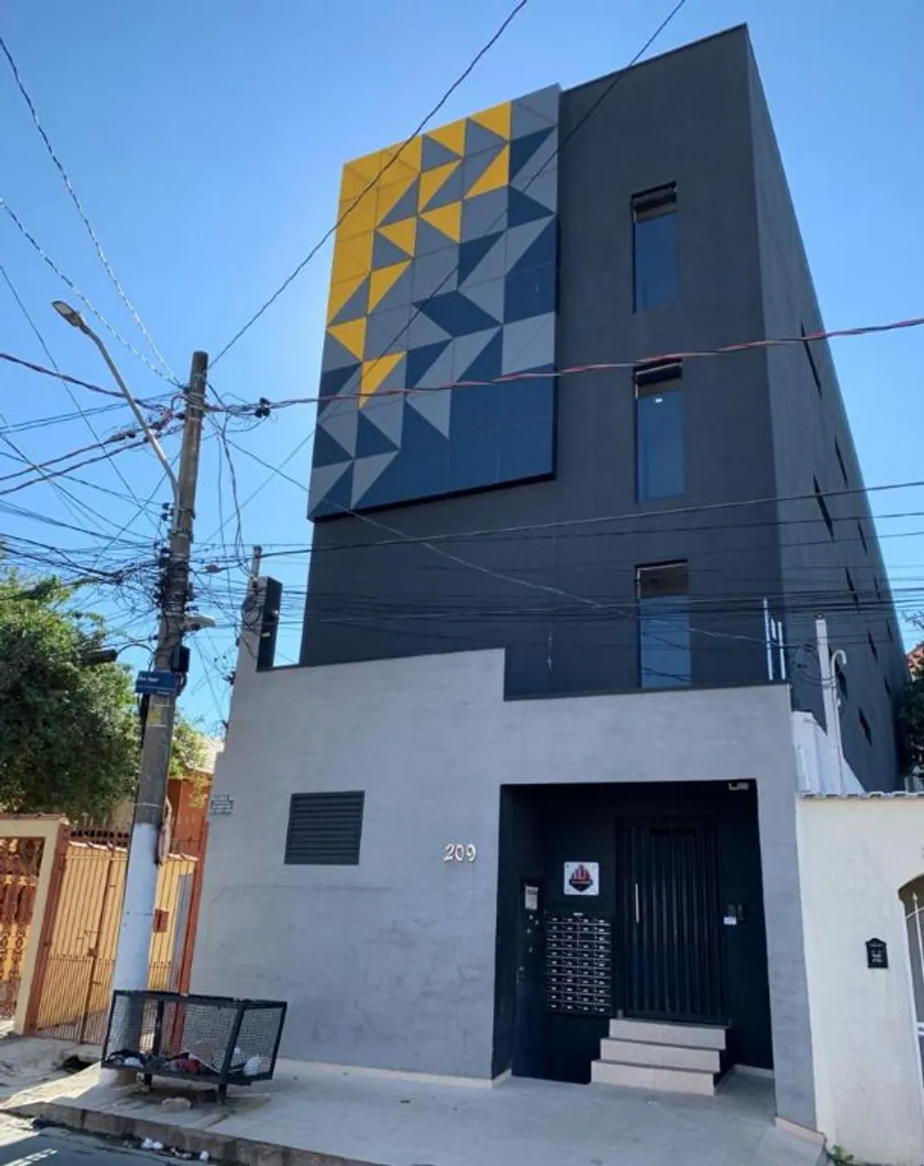 Predio de Studios a Venda ,próximo ao Metro Guilhermina , para investidores