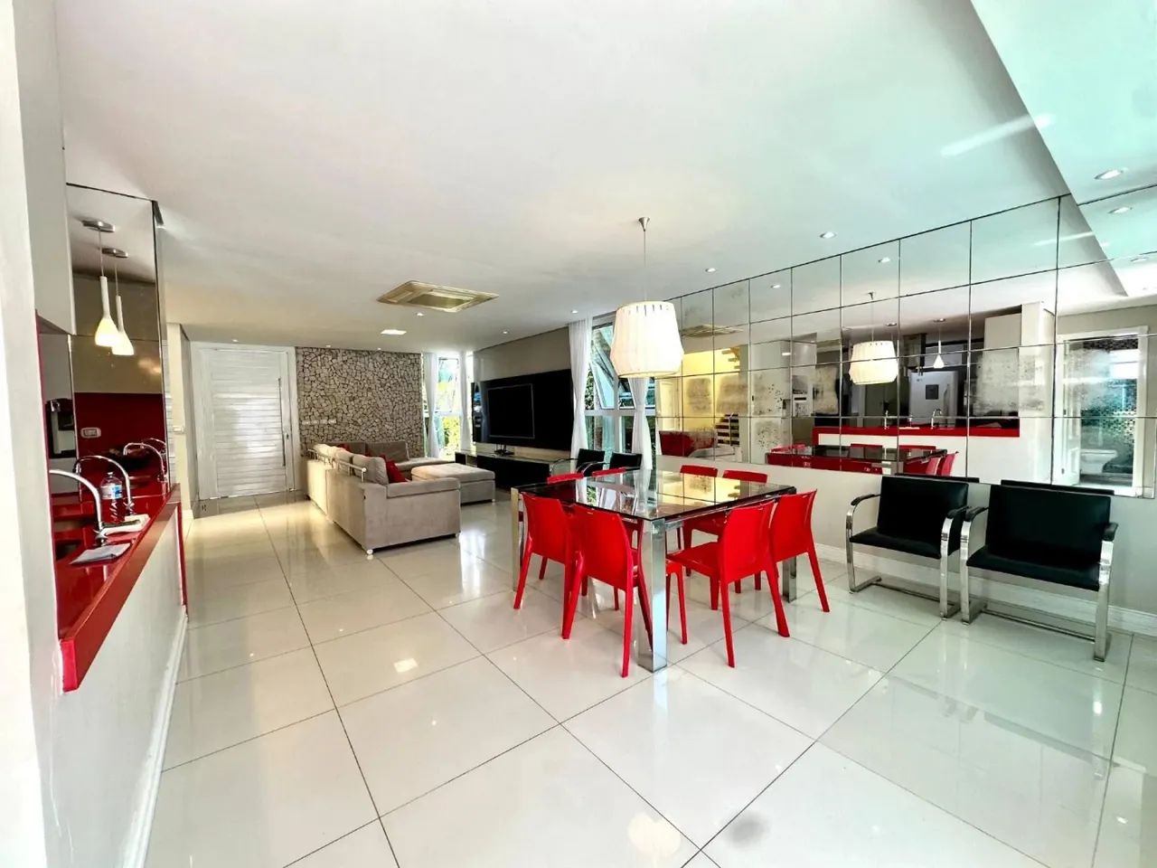 Casa 05 quartos - Condomínio a Beira mar em Ipioca