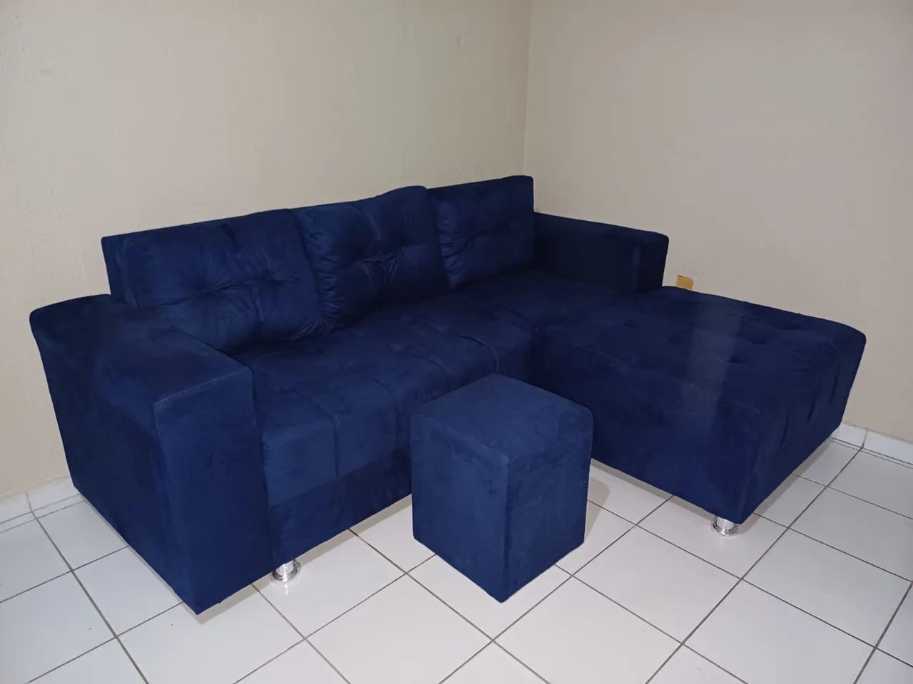 Sofá cheyse de  3 lugares - Novo - Foto 5