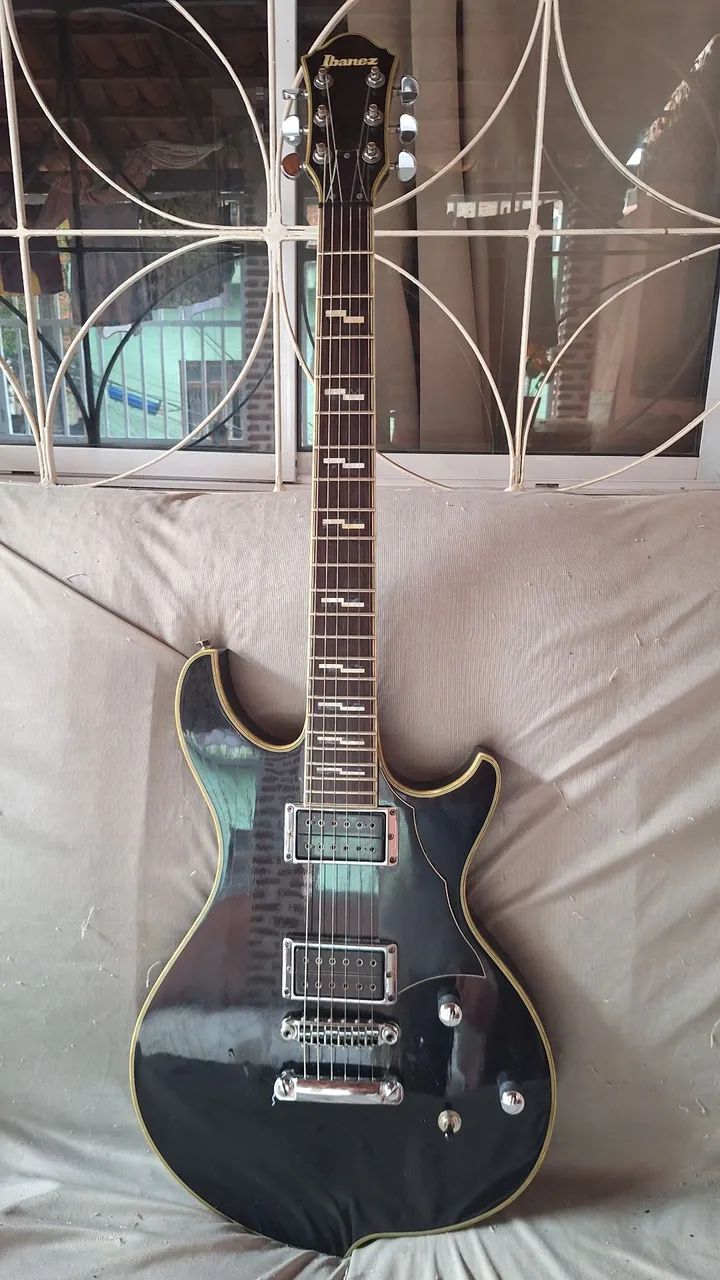 Ibanez Darkstone DN500 - Instrumentos musicais - Fazenda Grande do