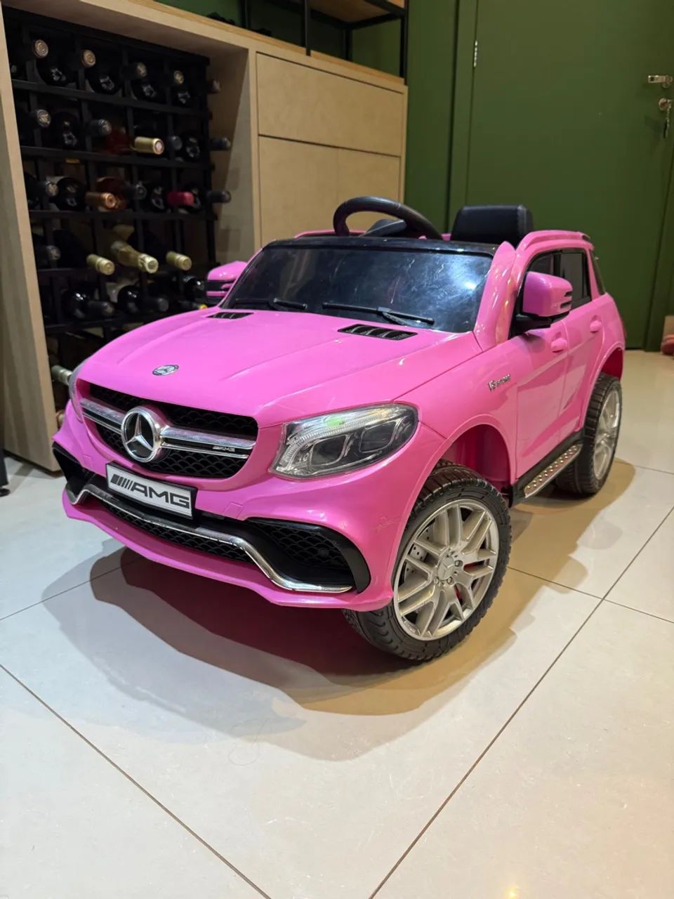 Carrinho Elétrico Infantil Mercedes-Benz AMG Rosa