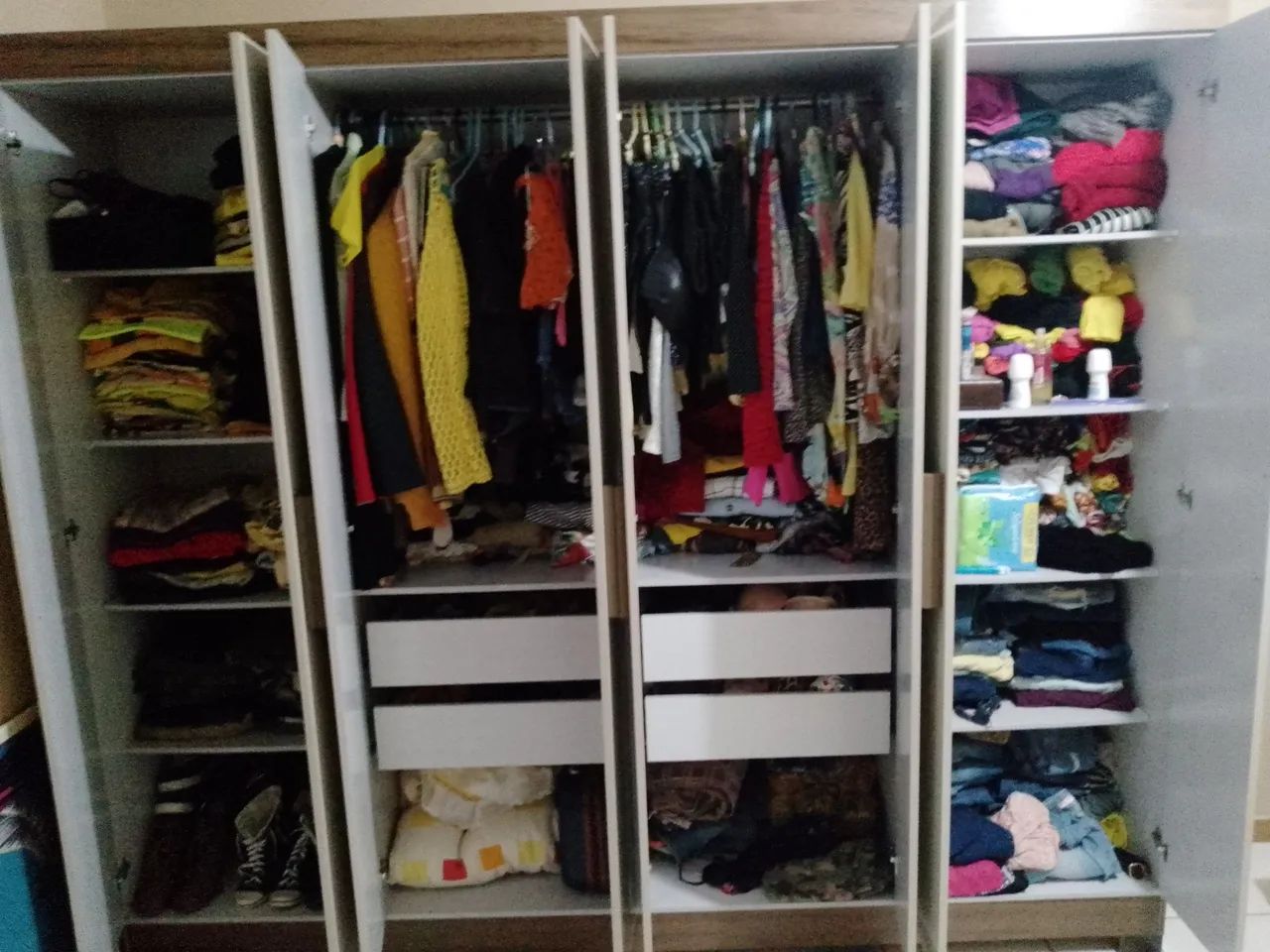 Guarda-Roupas Branco de 6 Portas - Foto 2