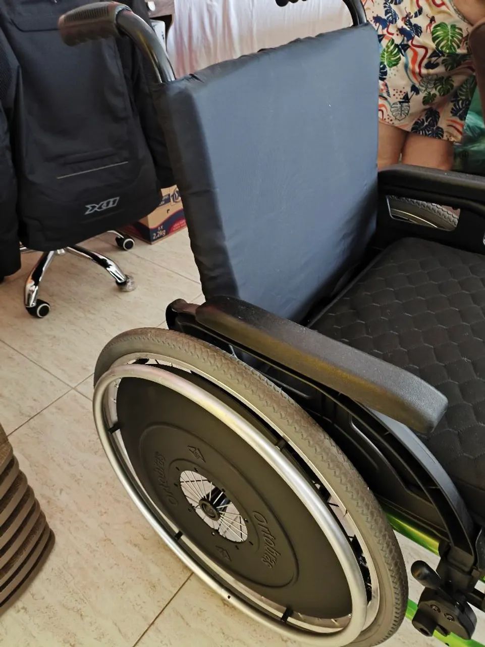 Vendo Cadeira de Rodas - Ortobras - Foto 3