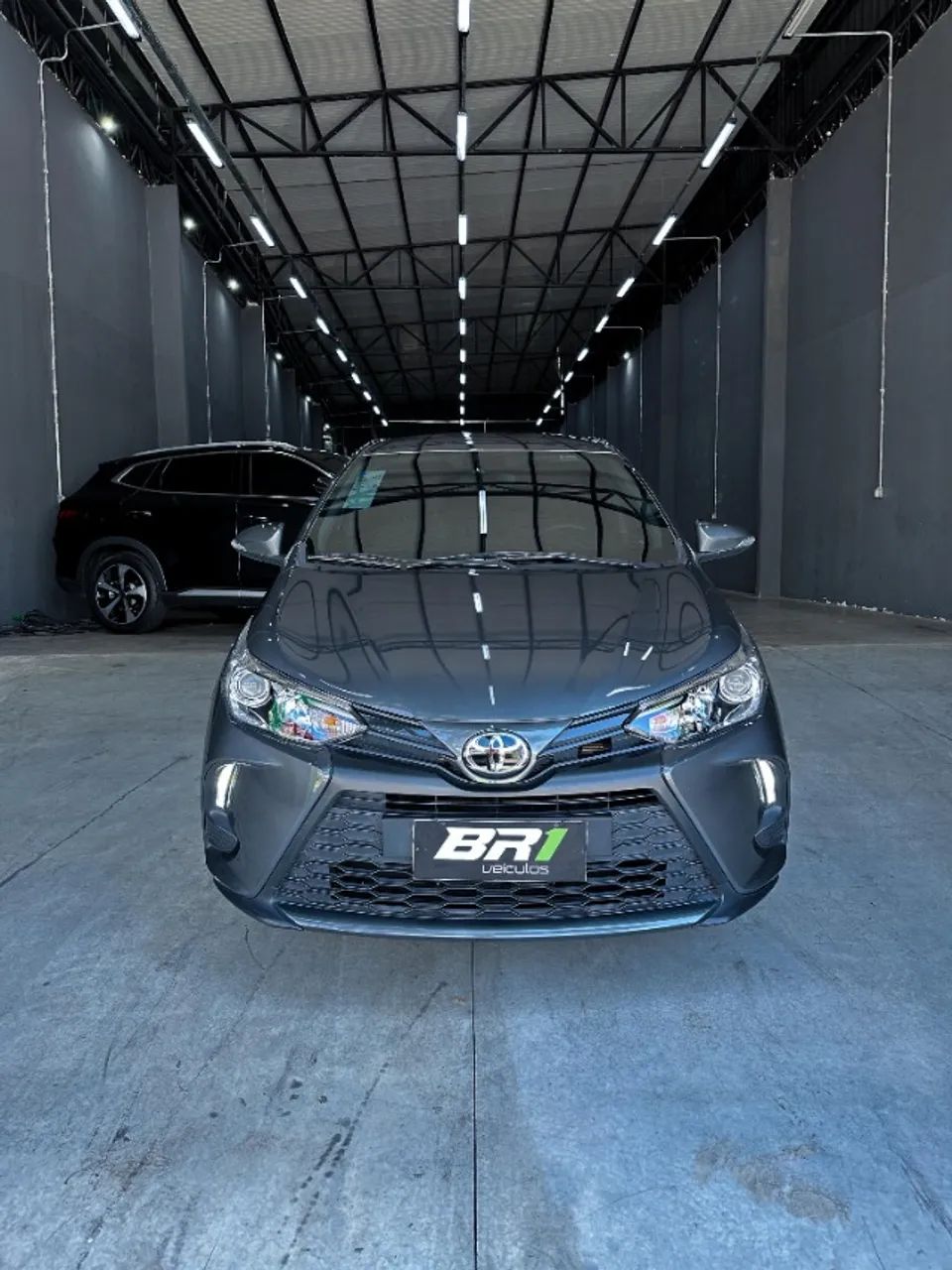 TOYOTA YARIS XS SEDAN 1.5 FLEX 2024, Garantia de Fabrica, Revisões na concessionária 