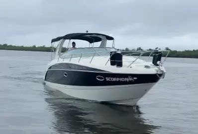Lancha 35 pes - BAYLINER 350