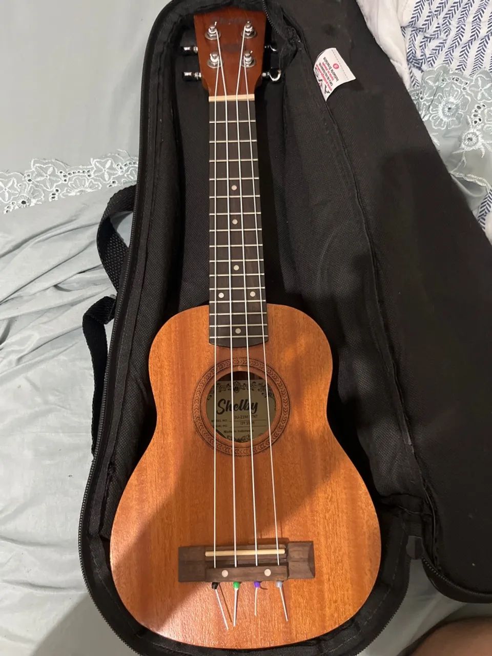 ukulele profissional 