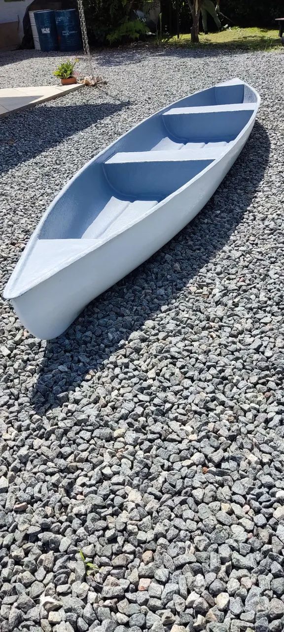 ? Barco Novo de Fibra - 4,10m x 0,75m | Para Pesca e Lazer | Suporta 2 Pessoas - Foto 3