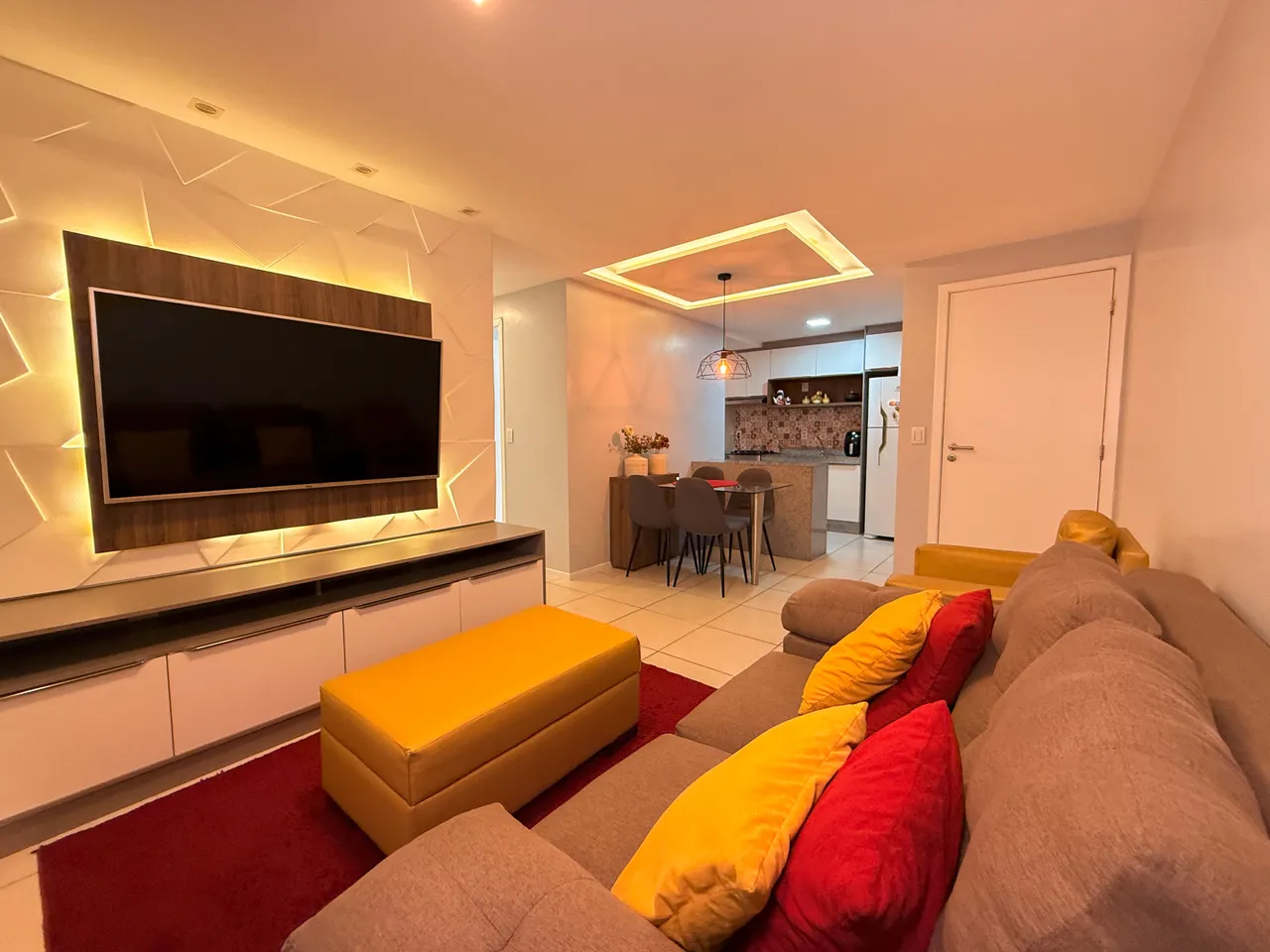 APARTAMENTO A VENDA COM MAIOR METRAGEM DA DA REGIAO ENTRE OS DOIS SHOPPINGS DA PARANGABA