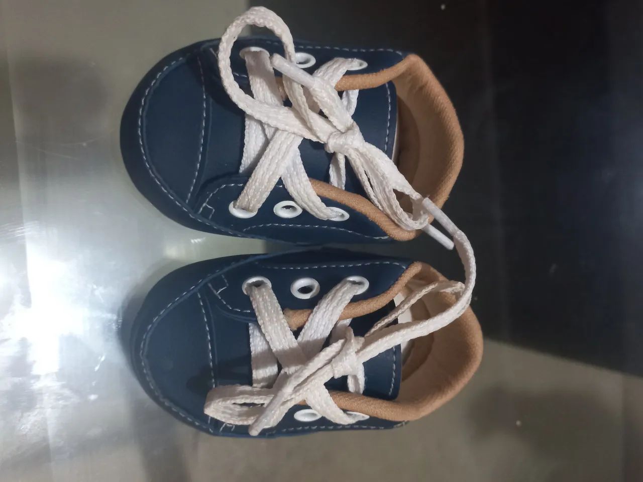 Tênis de bebê azul
