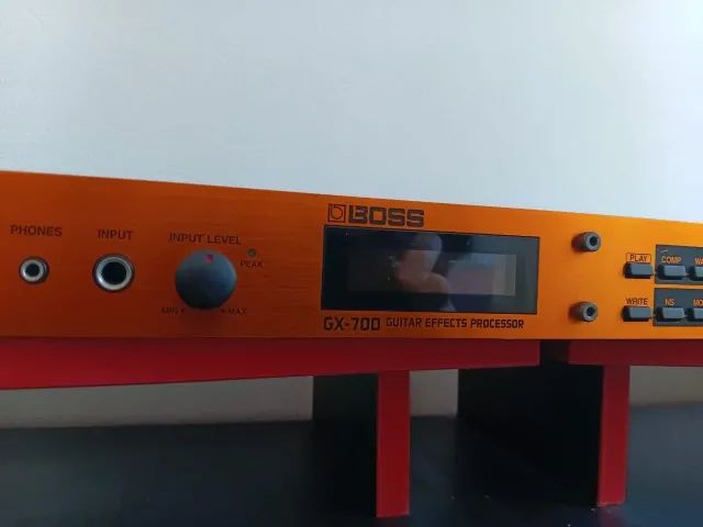 GUITAR RACK BOSS GX 700 MULTIEFFECTS - Instrumentos musicais
