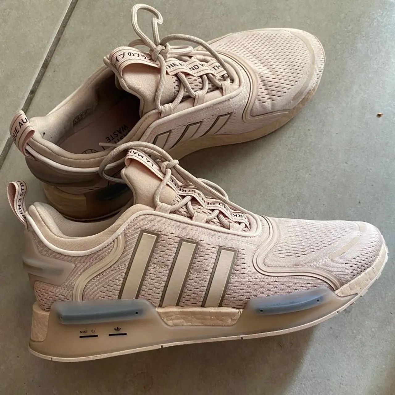 Tênis adidas NMD V3