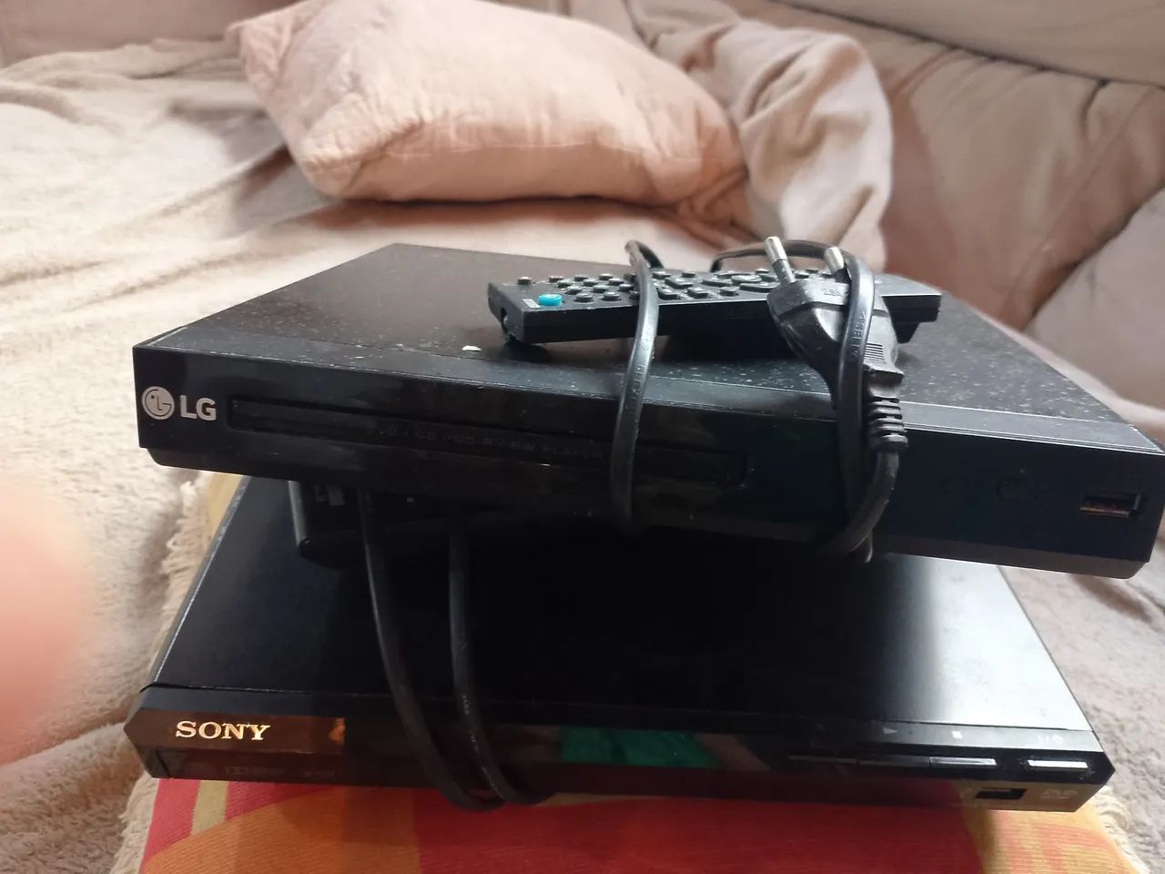 D.V.D 80 reais cada, controle original, não faço entrega 