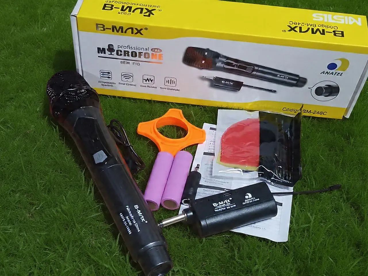 Microfone profissional sem fio recarregável usb com acessórios 