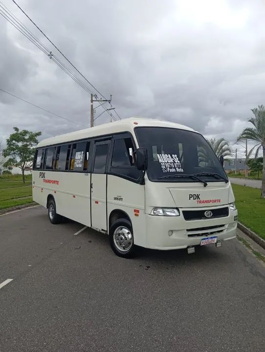 Microônibus motor MWM turbinado bomba injetora documentado escolar 32 lugares 2005