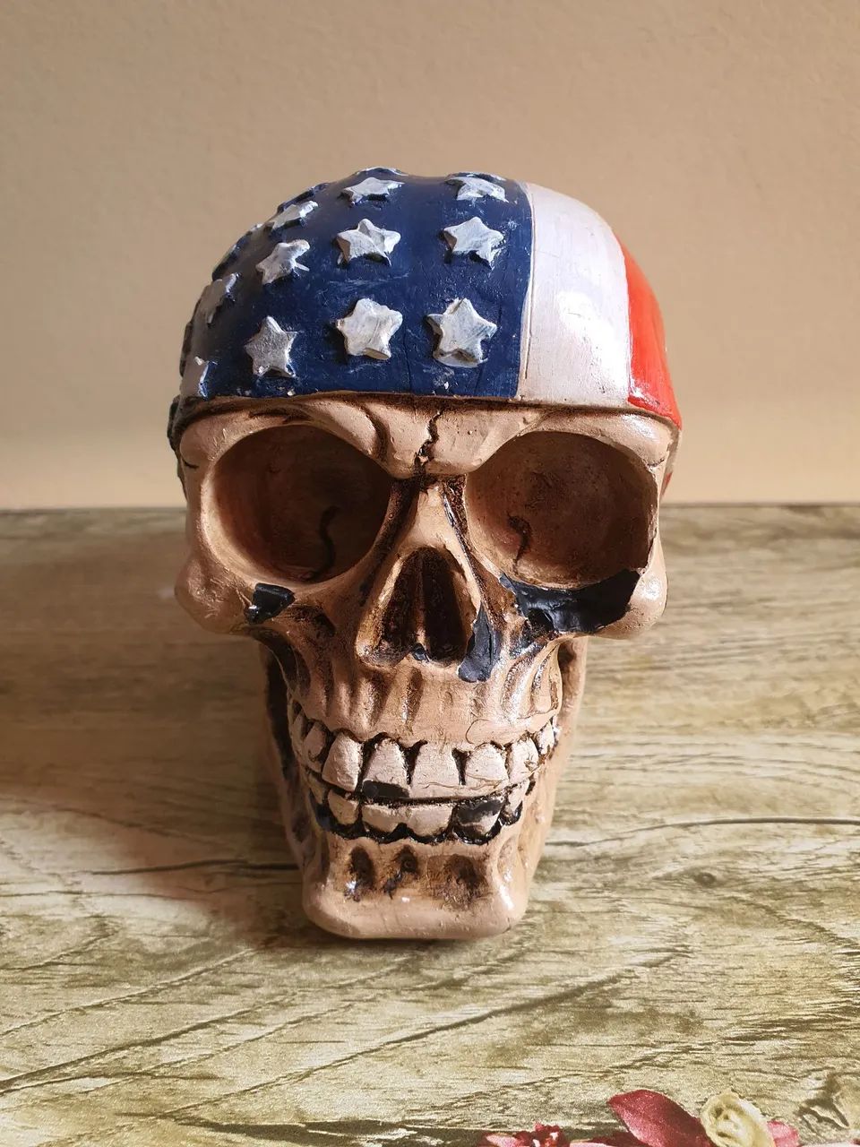 CAVEIRA AMERICANA EM RESINA - Foto 3