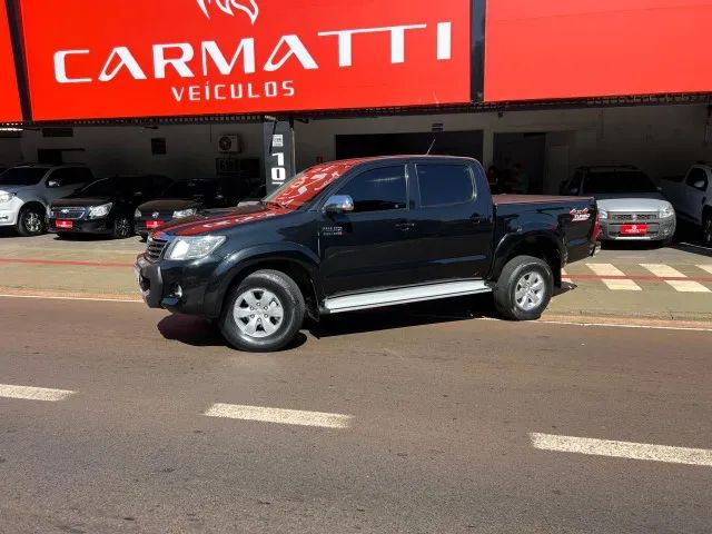 HILUX SRV 3.0  4X4 DIESEL 