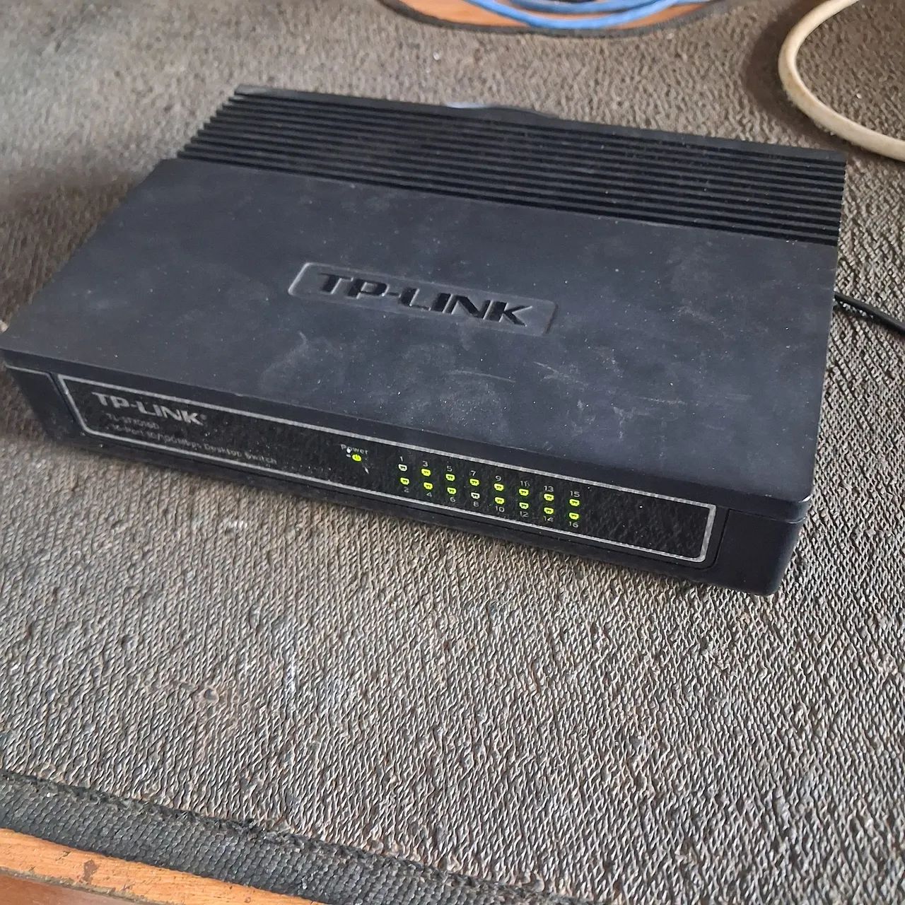 Switch 16 porta 10/100mbps usado - Foto 2