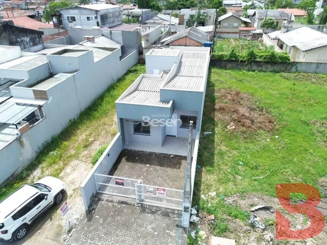 ÓTIMA CASA EM ALVENARIA NOVA COM 89,95M², COM 03 DORMITÓRIOS ( SENDO 01 SUÍTE), LOCALIZADA