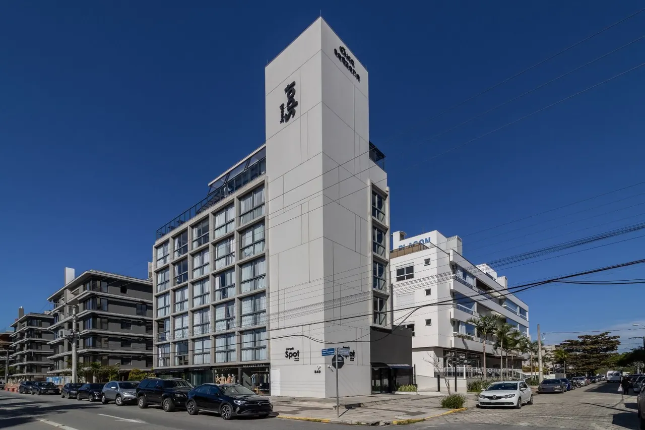 OPORTUNIDADE IMPERDÍVEL EM JURERÊ, LOFTS E LOJAS À VENDA A APENAS 100 METROS DO MAR!