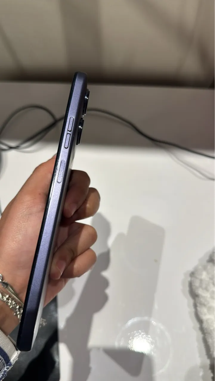 Celular Moto G04