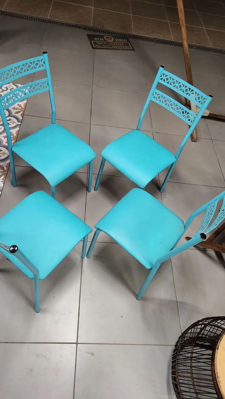 Conjunto de 4 Cadeiras Azuis 