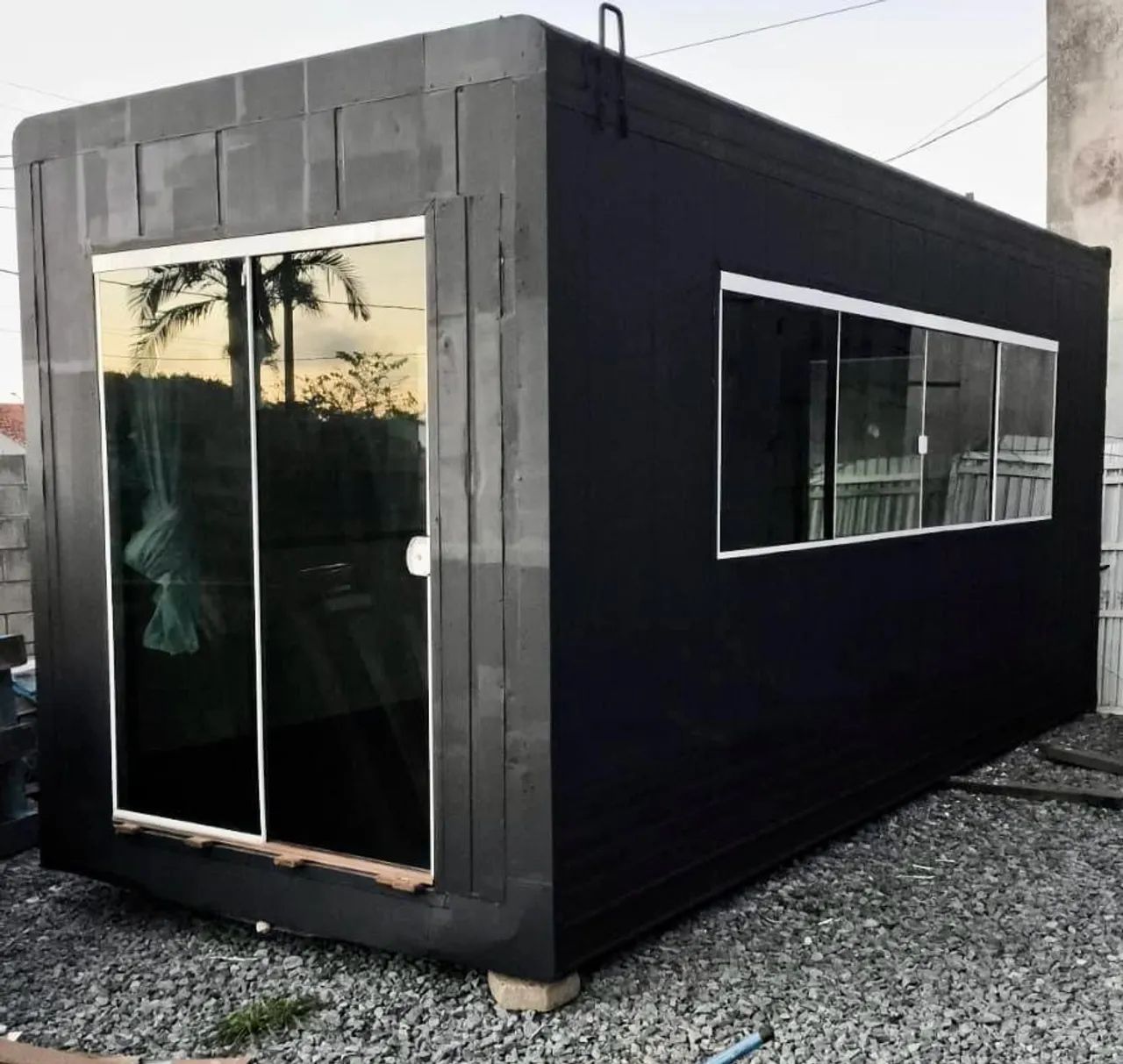 Container, escritório 64298418557954120