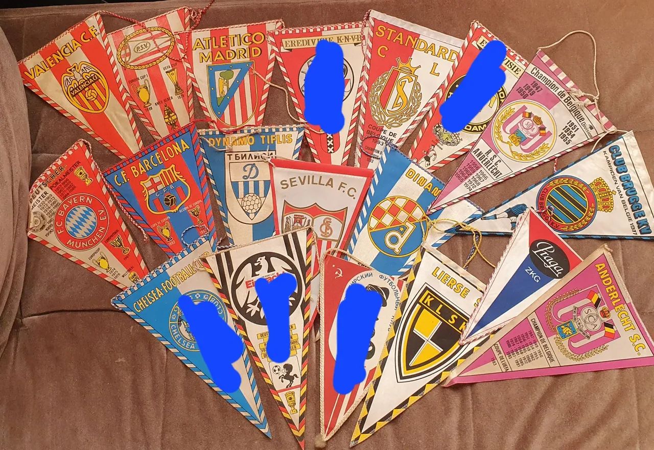 Lote Flâmulas futebol importadas Barcelona Madrid Dinamo  Bayern Valencia bayern