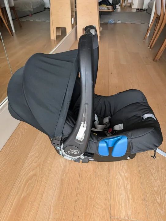 Cadeirinha de Carro Britax Römer + Isofix (Base) - Foto 2