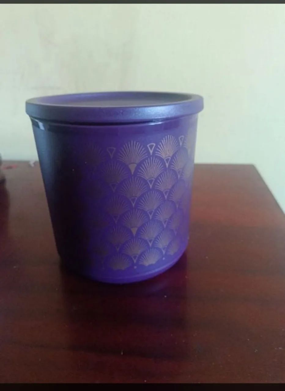 Pote Tupperware