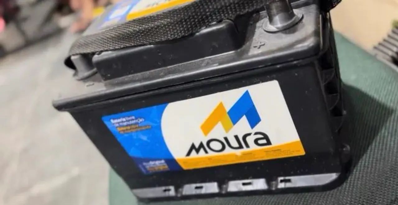 BATERIA USADA PARA CARRO 3 MESES DE GARANTIA - Foto 2