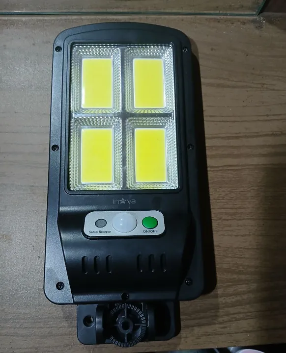 Refletor Solar LED 4 Lâmpadas - Iluminação Externa