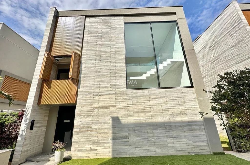 Casa nova em condomínio com projeto de João Armentano - Foto 2