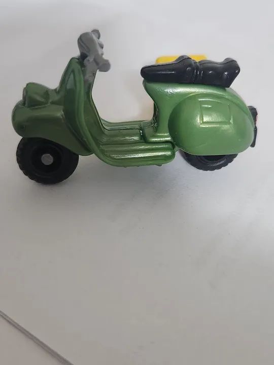 Scooter verde Brinquedo de Metal - Foto 2