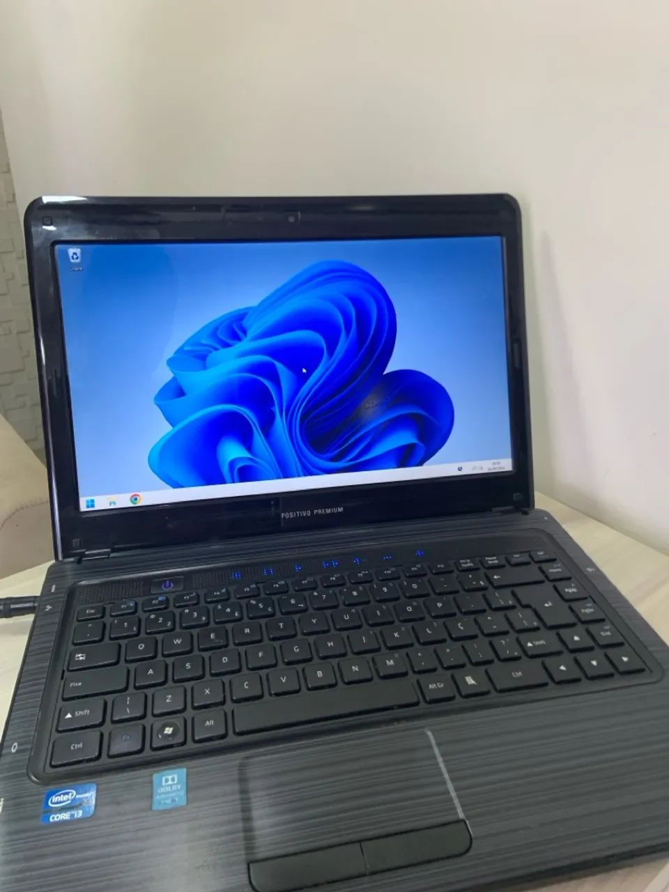 Notebook Positivo Premium i3 ( detalhes )