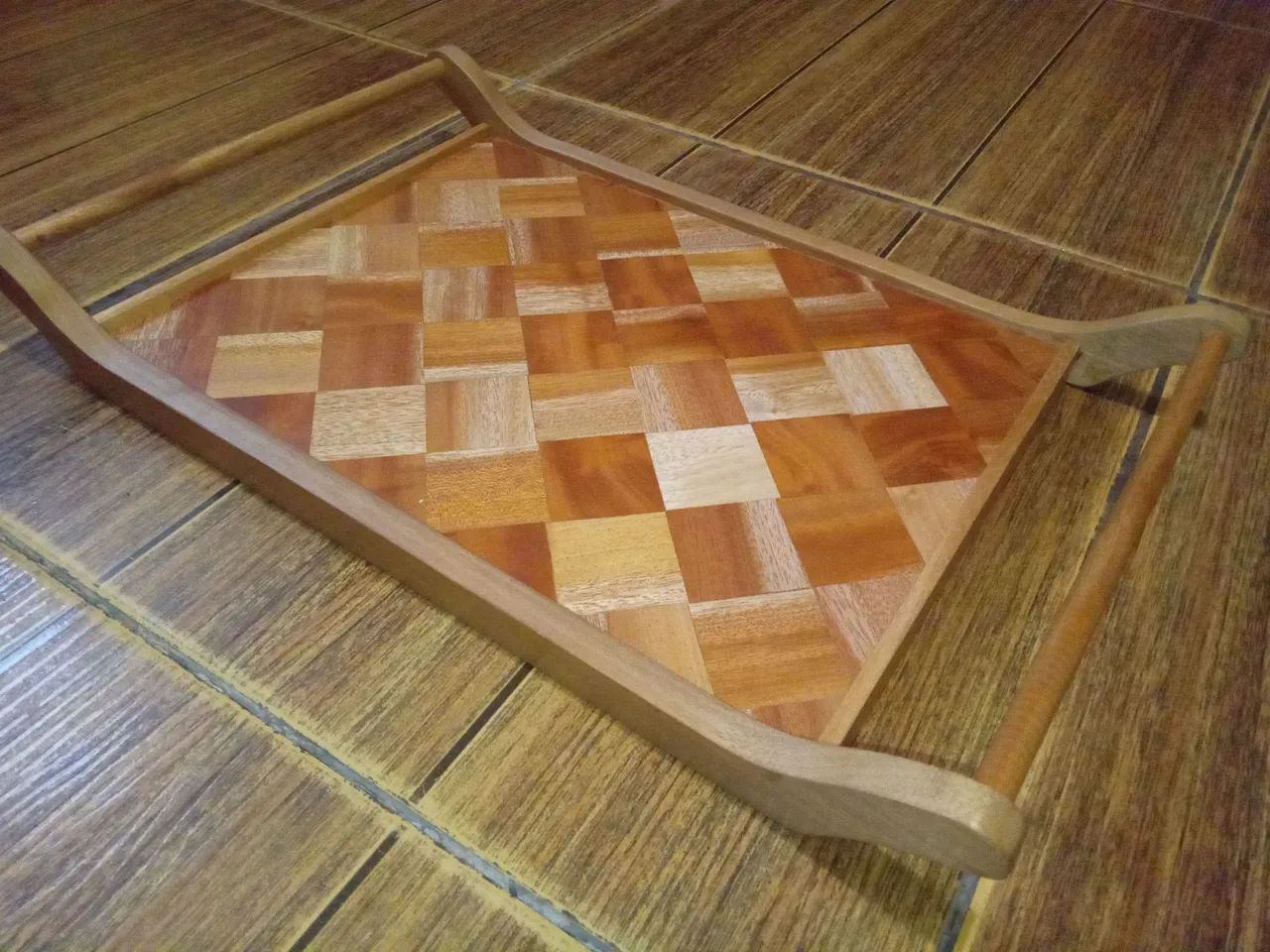 Bandeja de madeira de marchetaria para servir - Foto 2