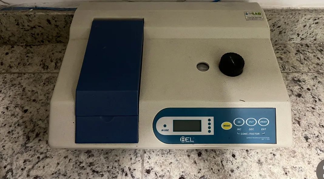 Espectrofotômetro BEL 