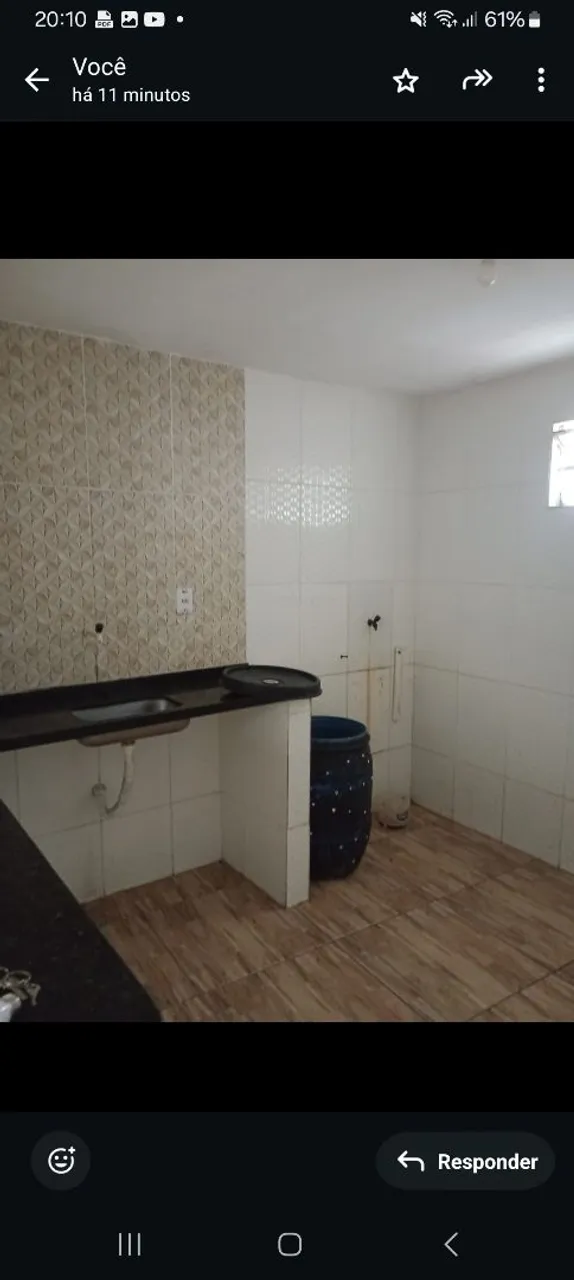 Vende-Se uma casa