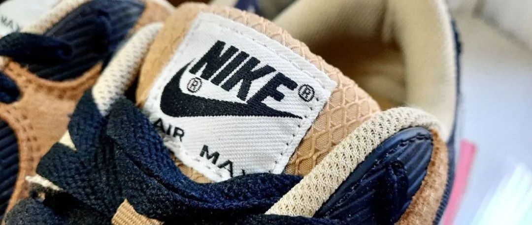 Nike Air Max 90 (Original/ 40) - Black/Elemental Gold - Foto 2