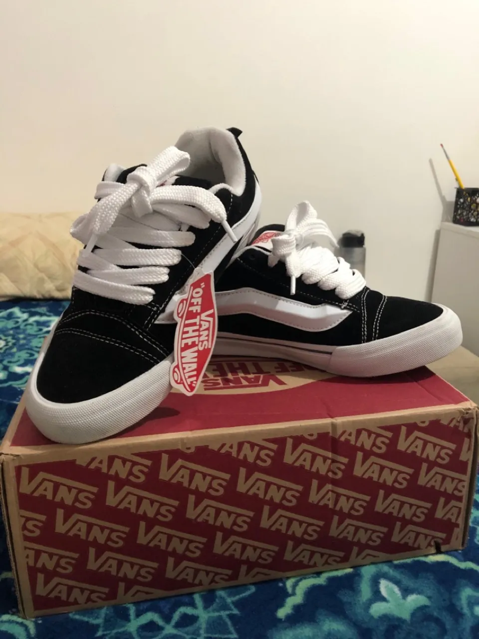 Tênis Vans Preto e Branco - Novo com Etiqueta