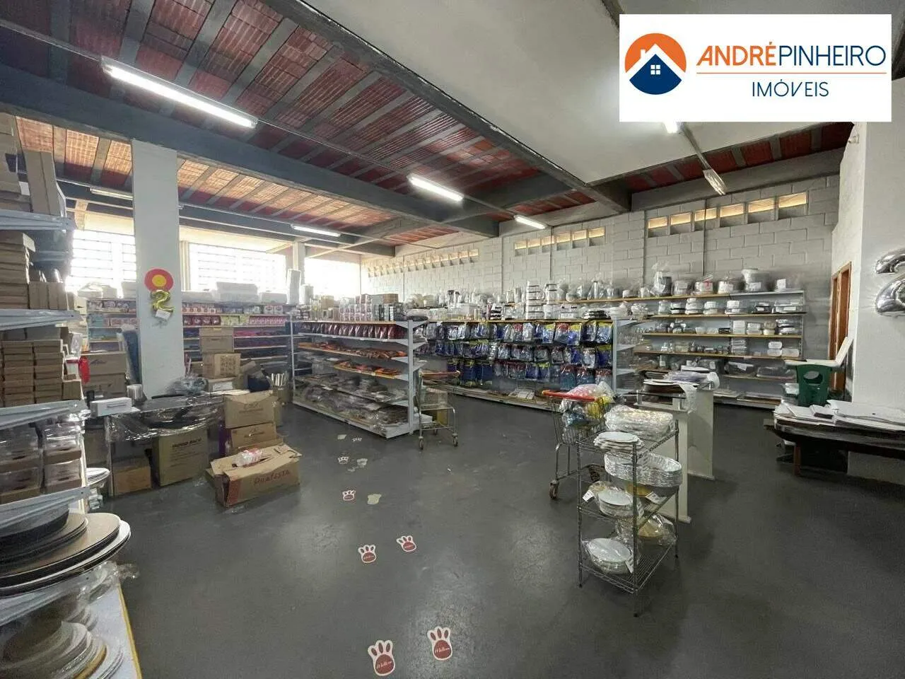 Prédio para alugar, 630 m² por R$ 15.000/mês - São João Batista - Belo Horizonte/MG