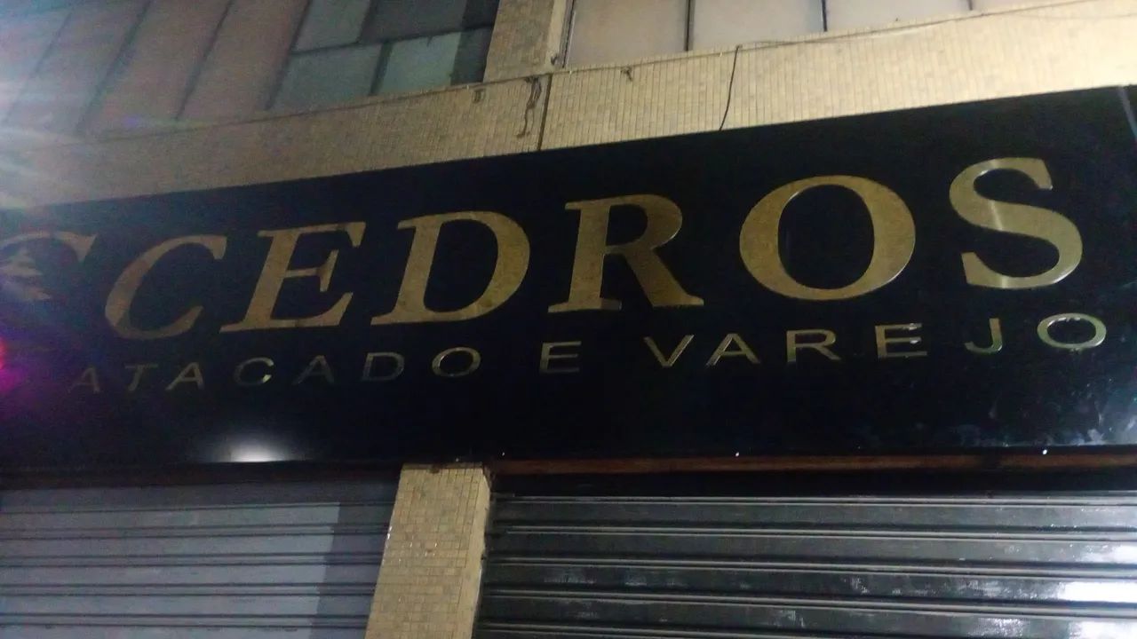 Letreiros e envelopamentos - Foto 3