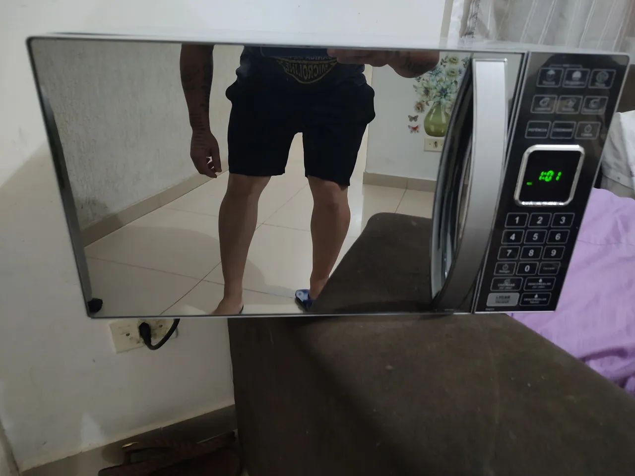 Vendo microondas 100% funcionando 