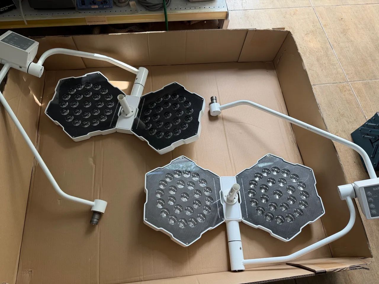 Foco de teto barrfab BF H2H2 ( 04 cúpulas ) 