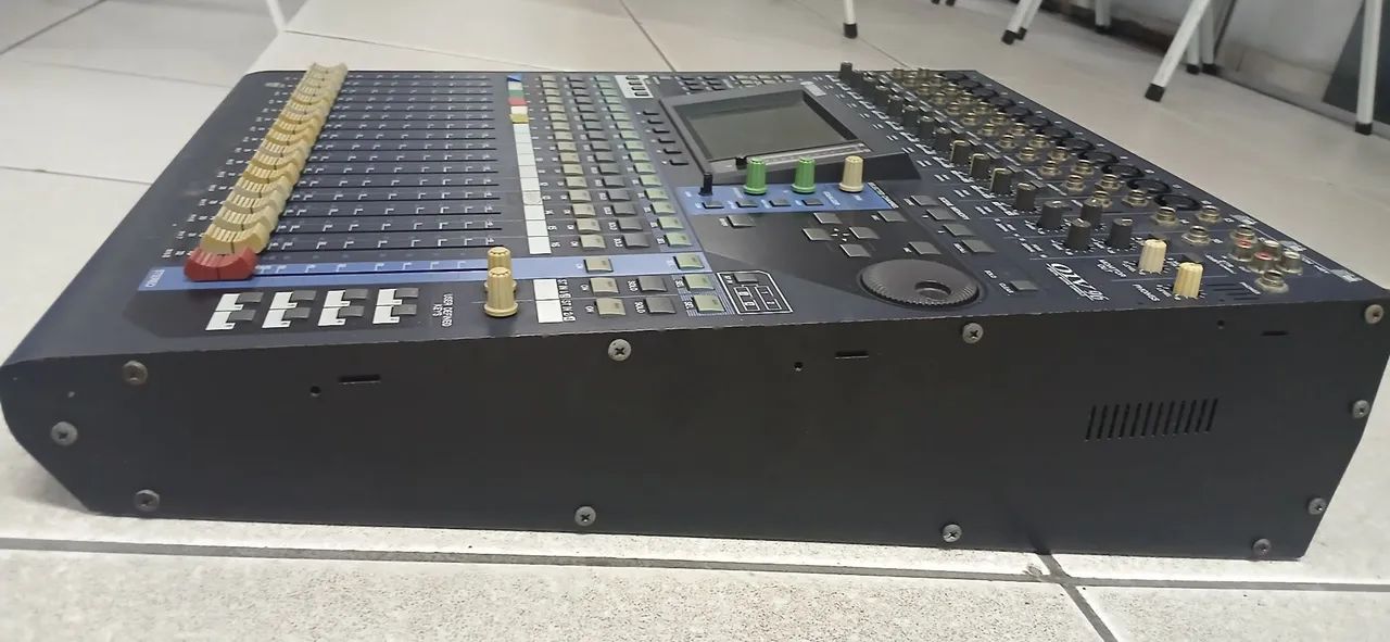 Mixer Digital Yamaha 01V96<br> - Foto 2