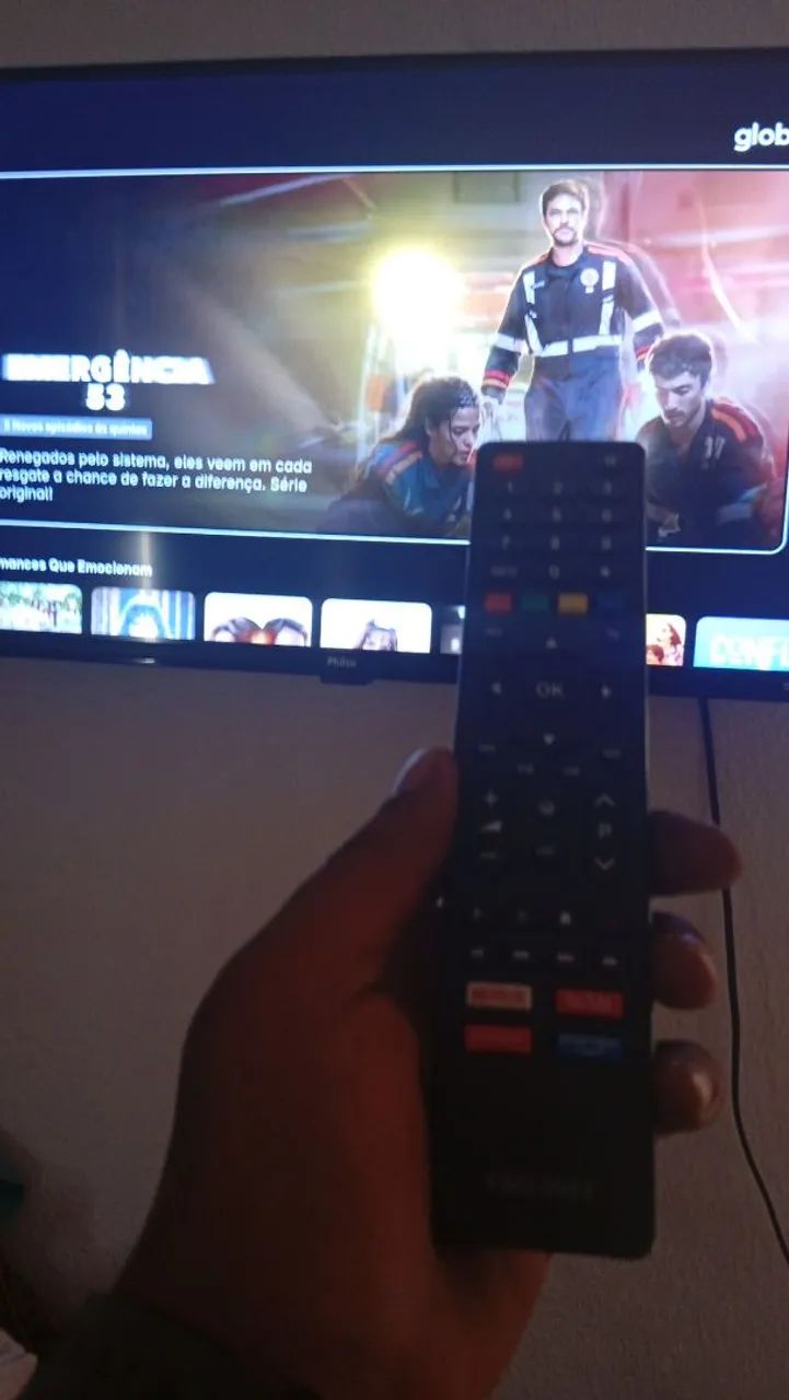 Uma TV 32 polegadas Philco 
