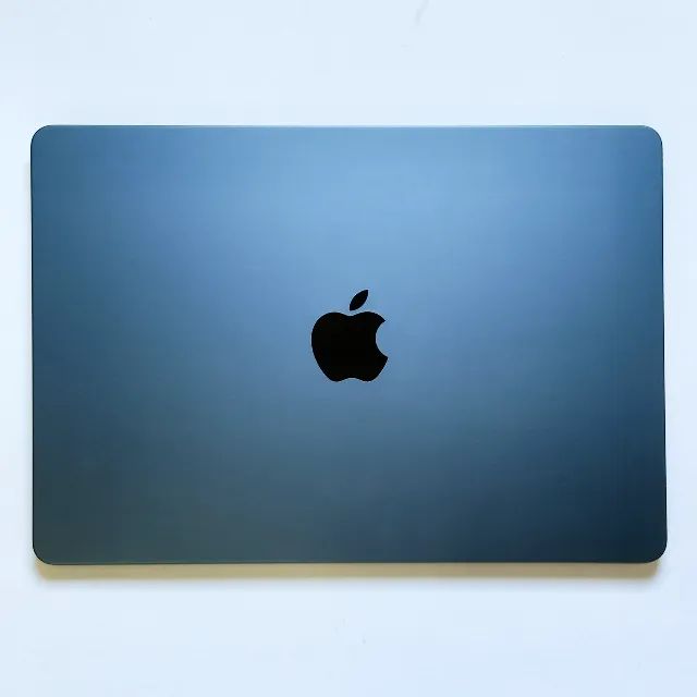 MacBook Air M2, SUPER CONSERVADO - Foto 3